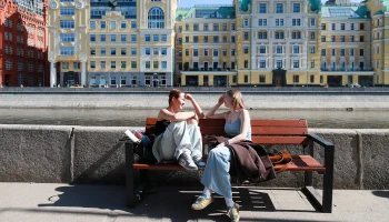 Синоптики сообщили о жаркой и солнечной погоде в Москве 21 апреля