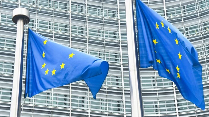 Bloomberg: ЕС предложил заморозить активы Центробанка РФ на длительный период Bloomberg: ЕС предложил заморозить активы Центробанка РФ на длительный период