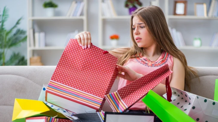 Покупки стали дороже денег: в России начали предлагать курсы лечения от шопоголизма Покупки стали дороже денег: в России начали предлагать курсы лечения от шопоголизма