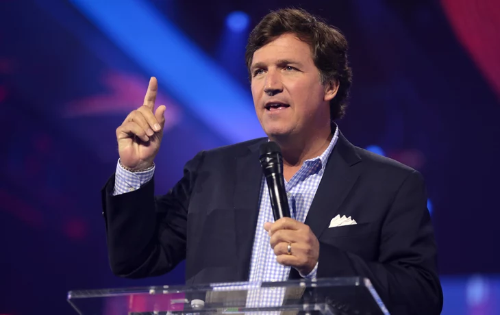 Bloomberg: В Кремле обсуждается возможность интервью Путина журналисту Карлсону Bloomberg: В Кремле обсуждается возможность интервью Путина журналисту Карлсону