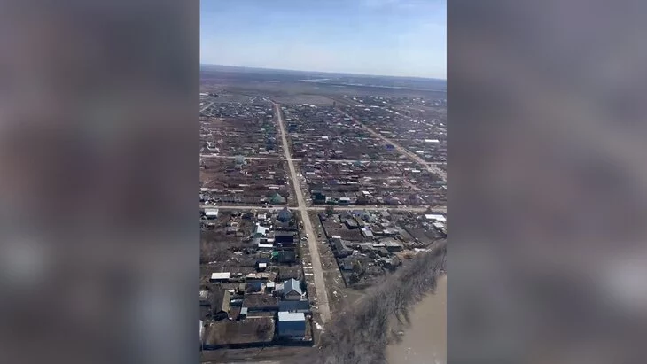 Власти Оренбуржья заявили о вероятном подтоплении более 2 тыс домов в ближайшие сутки
