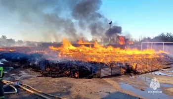 Пожарные локализовали возгорание на овощехранилище в Крыму