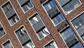 Более шести тысяч семей на юго-западе Москвы переехали по программе реновации