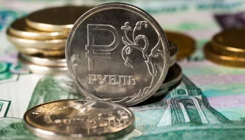 Аналитик Расторгуев: курс рубля может ослабнуть в июне