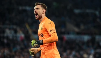 «Было сюрпризом»: вратарь Хайкин высказался о получении гражданства Норвегии «Было сюрпризом»: вратарь Хайкин высказался о получении гражданства Норвегии