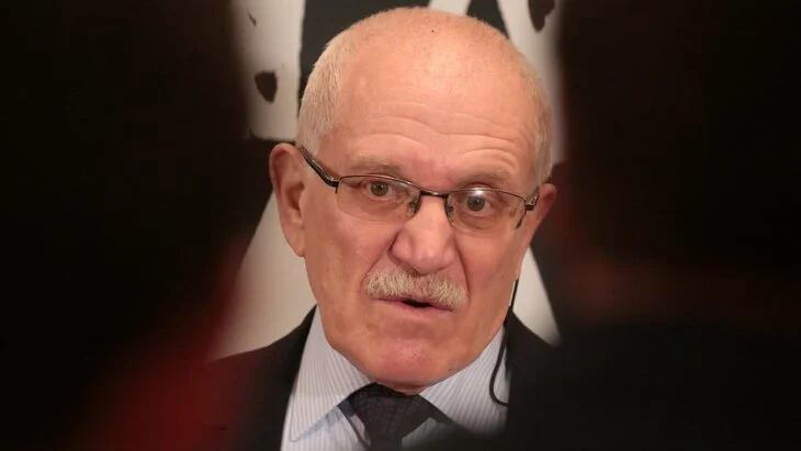 Сын Митты Евгений опроверг сообщения о том, что режиссеру понадобилась медпомощь Сын Митты Евгений опроверг сообщения о том, что режиссеру понадобилась медпомощь