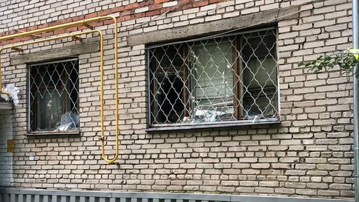 Один человек пострадал при хлопке неизвестного происхождения в жилом доме в Лобне Один человек пострадал при хлопке неизвестного происхождения в жилом доме в Лобне