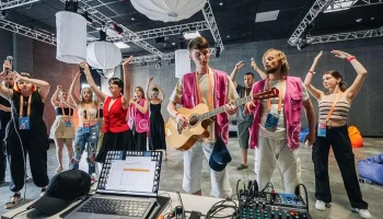 Юных горожан приглашают на зимнюю смену в творческий лагерь &laquo;Молодежь Москвы&raquo;