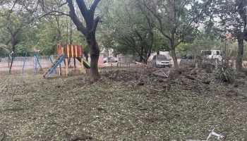 В Запорожье под обстрел попала территория рядом с общежитием