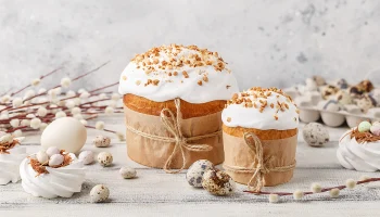 Диетолог Русакова рассказала, кому нельзя есть куличи и почему это вредно