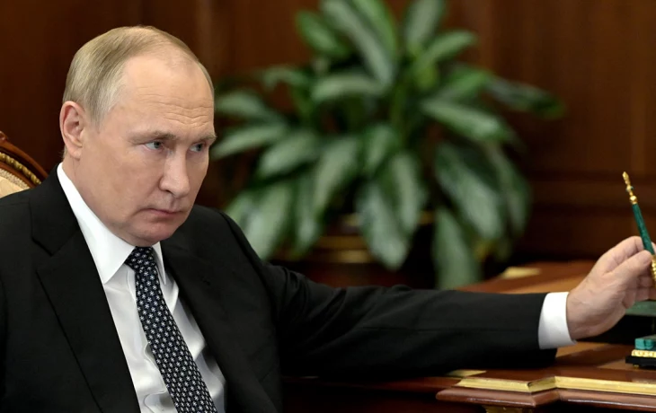 Путин: Железная дорога через Донбасс и Новороссию скоро пройдет до Севастополя Путин: Железная дорога через Донбасс и Новороссию скоро пройдет до Севастополя