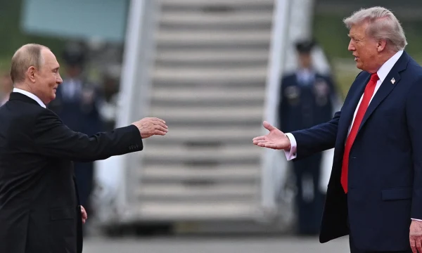 Трамп рассказал о разговоре с Путиным по телефону