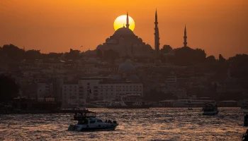 Турция за три тысячи рублей: почему резко подешевели билеты из Москвы в Стамбул Турция за три тысячи рублей: почему резко подешевели билеты из Москвы в Стамбул