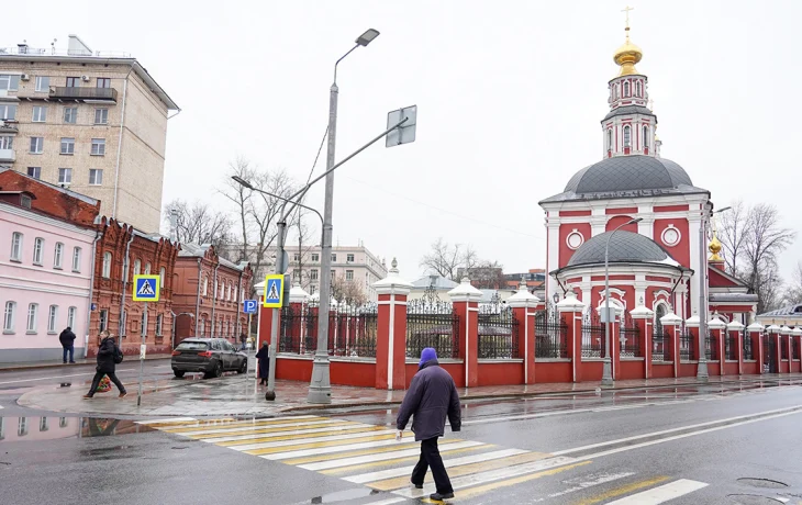 Синоптики предупредили москвичей об облачной погоде и гололедице 20 января