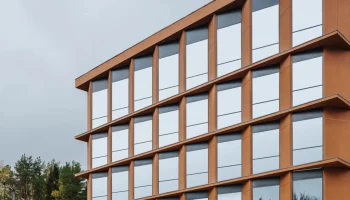 Владимир Ефимов: В ТиНАО построили многофункциональный офисный центр Владимир Ефимов: В ТиНАО построили многофункциональный офисный центр