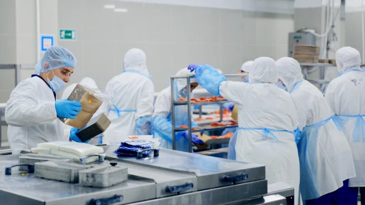 Столичное предприятие обеспечило поставки морепродуктов по всей России — более 11 тысяч тонн за полг Столичное предприятие обеспечило поставки морепродуктов по всей России — более 11 тысяч тонн за полг