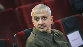 Богомолов ответил на критику после назначения в Школу-студию МХАТ Богомолов ответил на критику после назначения в Школу-студию МХАТ