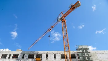 Два земельных участка в районе Раменки реализуют на городских торгах