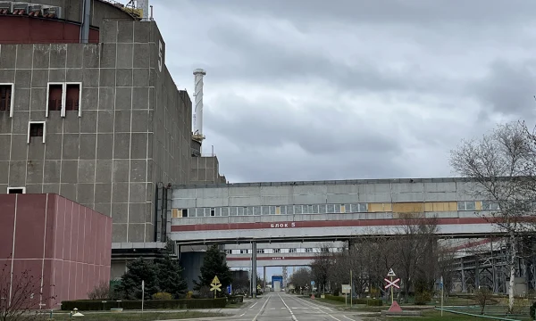 Два сотрудника Запорожской АЭС пострадали при атаке дрона ВСУ Два сотрудника Запорожской АЭС пострадали при атаке дрона ВСУ