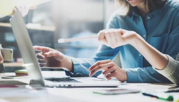 Багреева: заказчики Москвы заключили более 65 тыс контрактов с бизнесом из других регионов