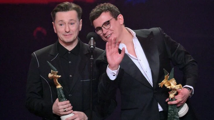 Безруков и Кологривый признаны лучшими актерами на премии "Золотой орел" Безруков и Кологривый признаны лучшими актерами на премии "Золотой орел"