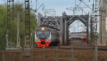 Оторвавшийся вагон поезда на МЦД-3 убрали вспомогательным локомотивом