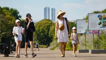 Как изменится зарплата россиянок с детьми, которым могут сократить рабочую неделю