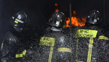 Возгорание началось на нефтебазе в Феодосии после атаки беспилотника