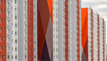 Более 550 фасадов жилых домов обновили в Москве в рамках программы капремонта