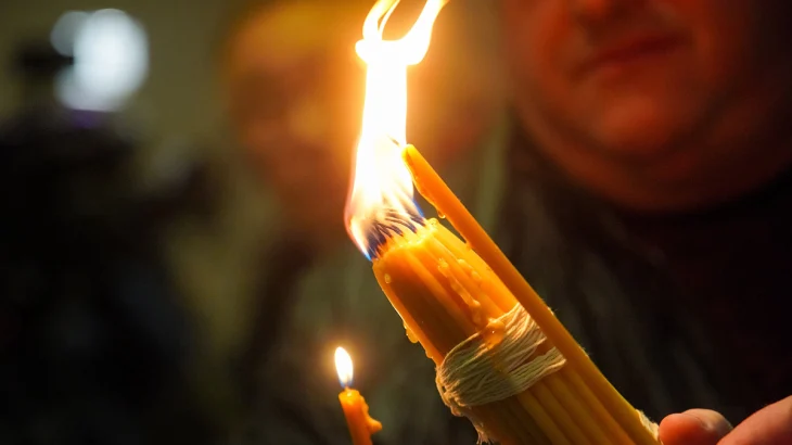 Благодатный огонь доставят в Москву в Великую Субботу Благодатный огонь доставят в Москву в Великую Субботу