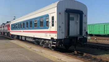 Первый за пять лет поезд Пхеньян &mdash; Москва пересек границу России