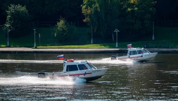 Спасатели усилили патрулирование водоемов в Москве из-за жары