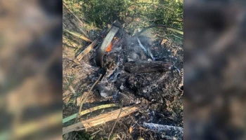 Появились фотографии с места крушения самолета Sukhoi Superjet 100 в Подмосковье