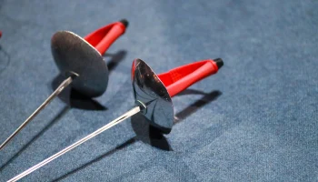 Сборная России выиграла юниорский чемпионат Европы по фехтованию Сборная России выиграла юниорский чемпионат Европы по фехтованию