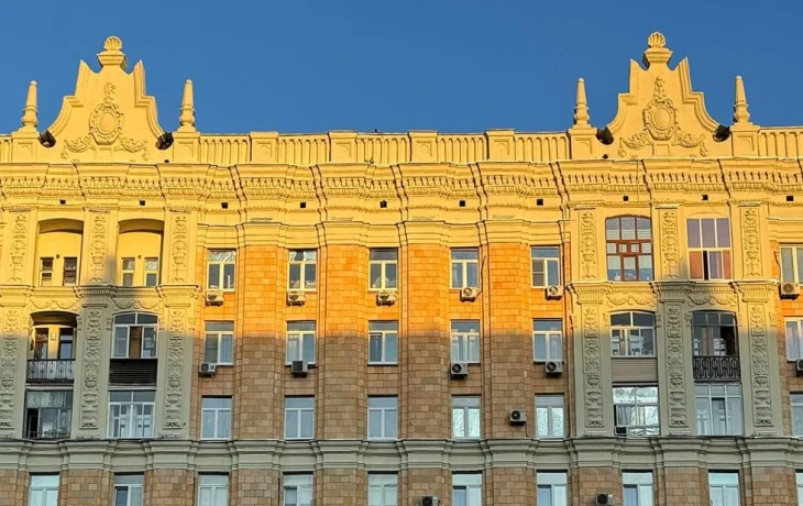 Пять уникальных домов в стиле советского неоклассицизма отремонтировали в Москве Пять уникальных домов в стиле советского неоклассицизма отремонтировали в Москве