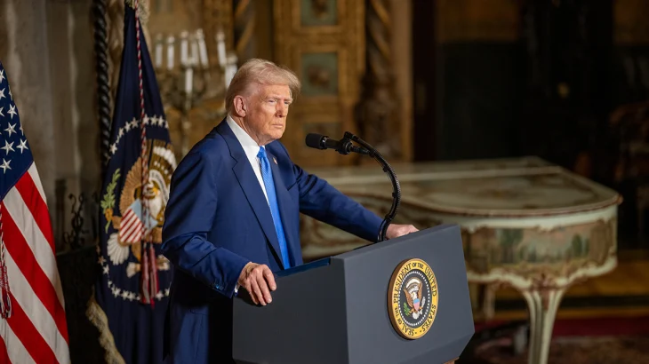 Трамп заявил, что намерен обсудить с Путиным вопрос территорий Трамп заявил, что намерен обсудить с Путиным вопрос территорий