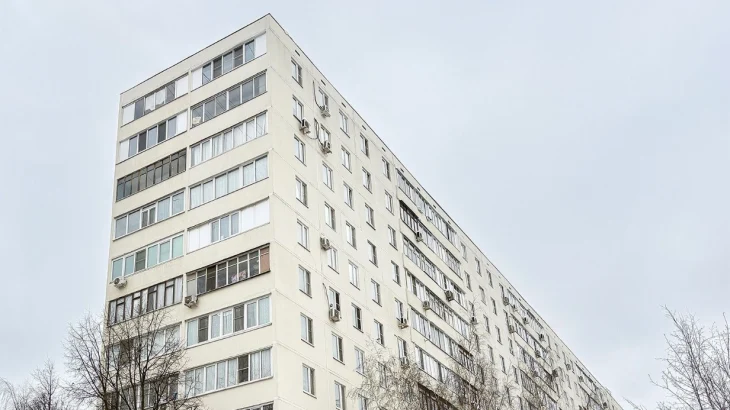 Специалисты КГХ Москвы обновили более 500 жилых домов на бульварах столицы