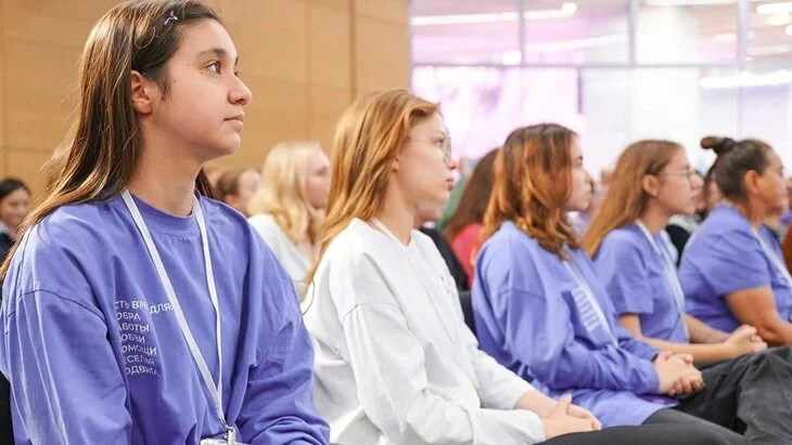 Более 100 тыс человек прошли обучение по программам "Мосволонтера" за 11 лет Более 100 тыс человек прошли обучение по программам "Мосволонтера" за 11 лет