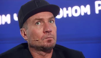 &laquo;То ли еще будет&raquo;: Костомаров показал, как упал на тренировке