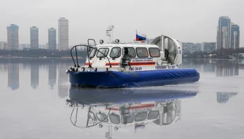 Спасатели в усиленном режиме патрулируют столичные реки и водоемы Спасатели в усиленном режиме патрулируют столичные реки и водоемы