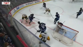 НХЛ оштрафовала Малкина на пять тысяч долларов за удар канадского игрока клюшкой