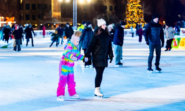 Масштабная игра в снежки прошла во Дворце пионеров на Воробьевых горах