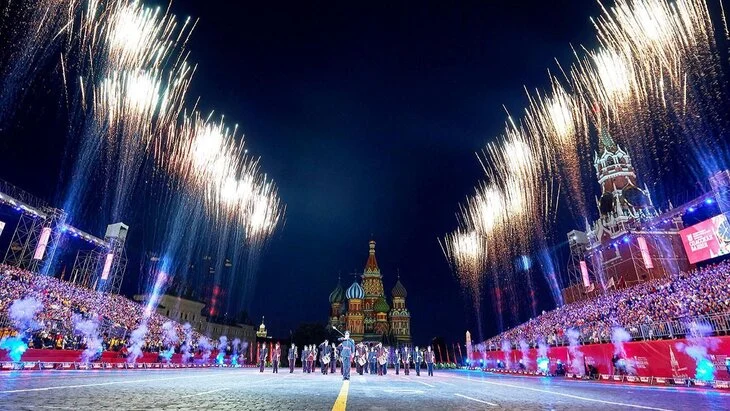 Сергей Собянин поддержал проведение фестиваля "Спасская башня" Сергей Собянин поддержал проведение фестиваля "Спасская башня"