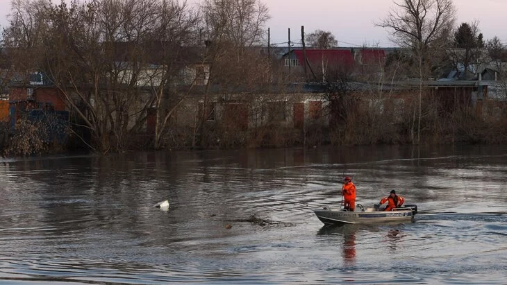 Уровень воды в реке Тобол у Кургана поднялся на 92 см Уровень воды в реке Тобол у Кургана поднялся на 92 см