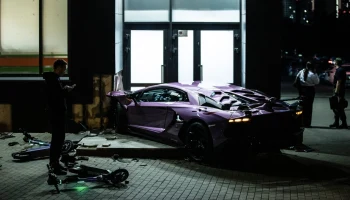 Причиной аварии с Lamborghini в Екатеринбурге стала потеря контроля над авто
