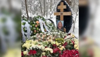 Появились кадры с могилы телеведущей Ганич на Николо-Архангельском кладбище
