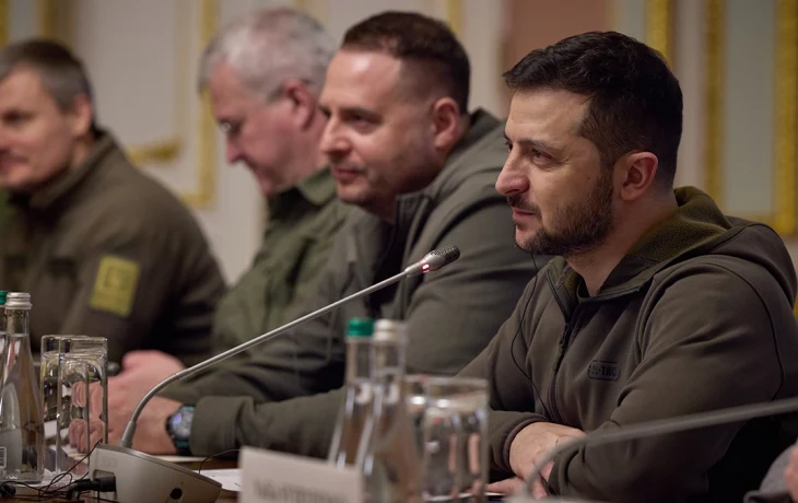 Зеленский сообщил об увольнении главы Генштаба ВСУ Шапталы Зеленский сообщил об увольнении главы Генштаба ВСУ Шапталы