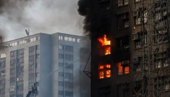 Не менее 4 человек погибли при пожаре в гонконгском ЖК