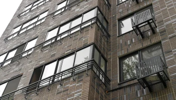 Более 800 фасадов жилых домов отремонтируют в этом году в Москве