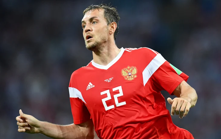 Дзюба устроил массовую потасовку на матче после оскорблений в свой адрес Дзюба устроил массовую потасовку на матче после оскорблений в свой адрес